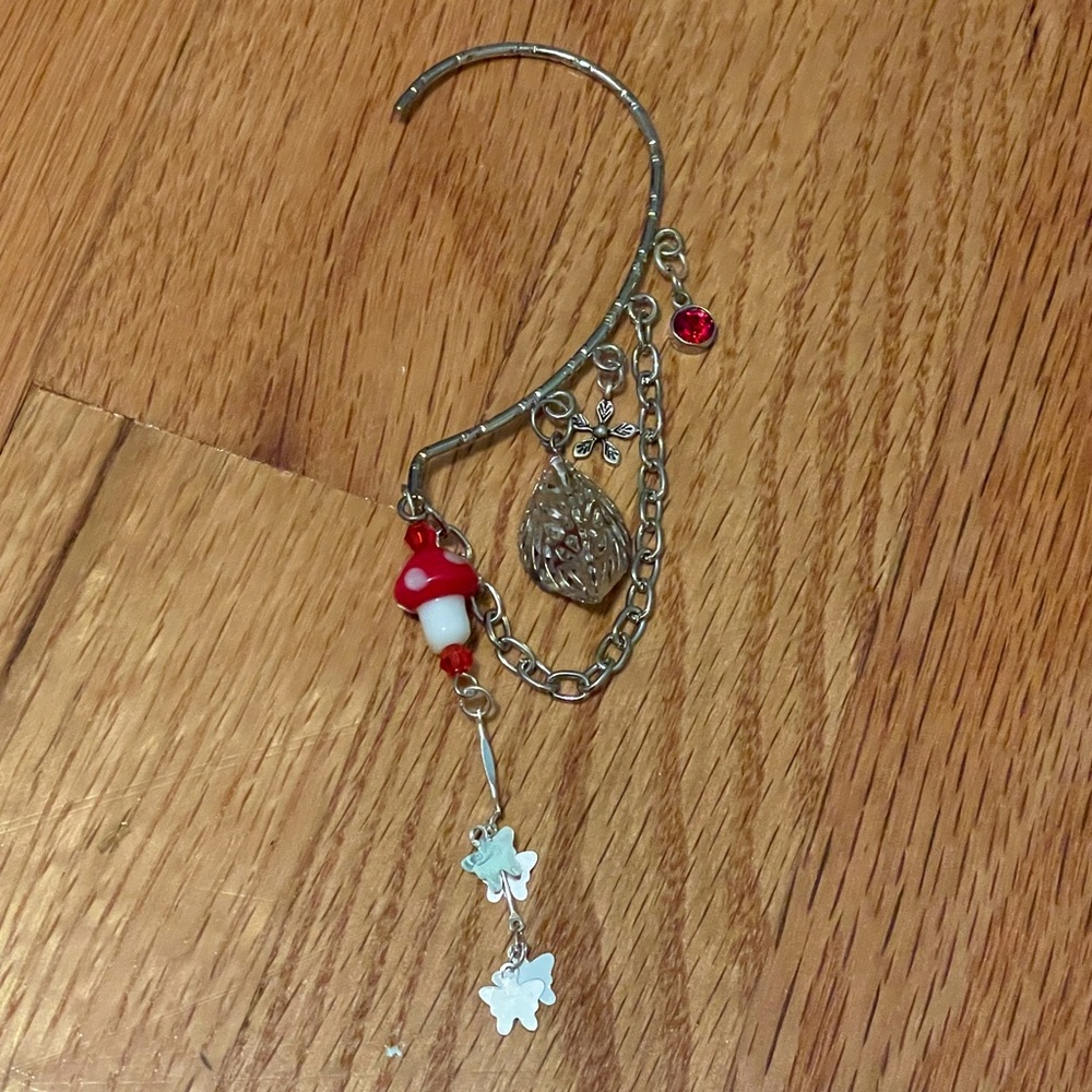 🍄Mini Red Mushroom Ear Cuff🍄